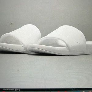NEW lululemon 9 Restfeel Women’s Slide White